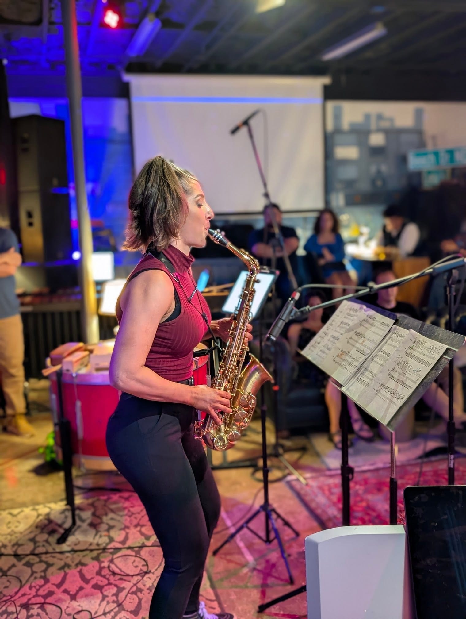 Live music at Suite E Studios in St. Petersburg, Florida
